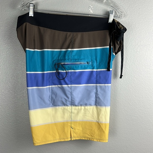 Patagonia board shorts - size 38 - Picture 7 of 7
